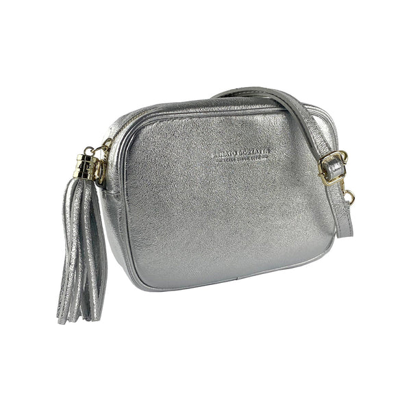 RB1007AW | Women's shoulder bag in genuine leather Made in Italy. Removable shoulder strap. Attachments with shiny gold metal snap hooks - Silver color - Dimensions: 20 x 15 x 7 cm-0